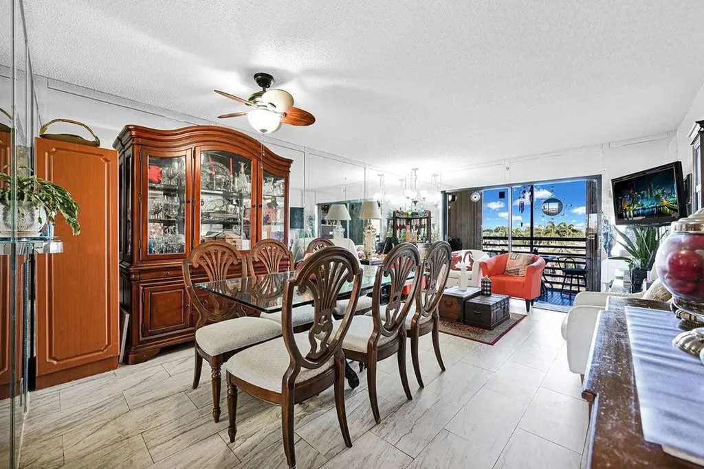 10442 Sunrise Lakes Boulevard Sunrise FL 33322