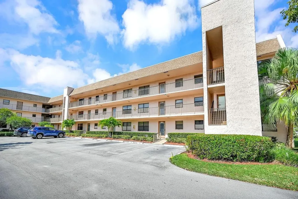 10442 Sunrise Lakes Boulevard Sunrise FL 33322