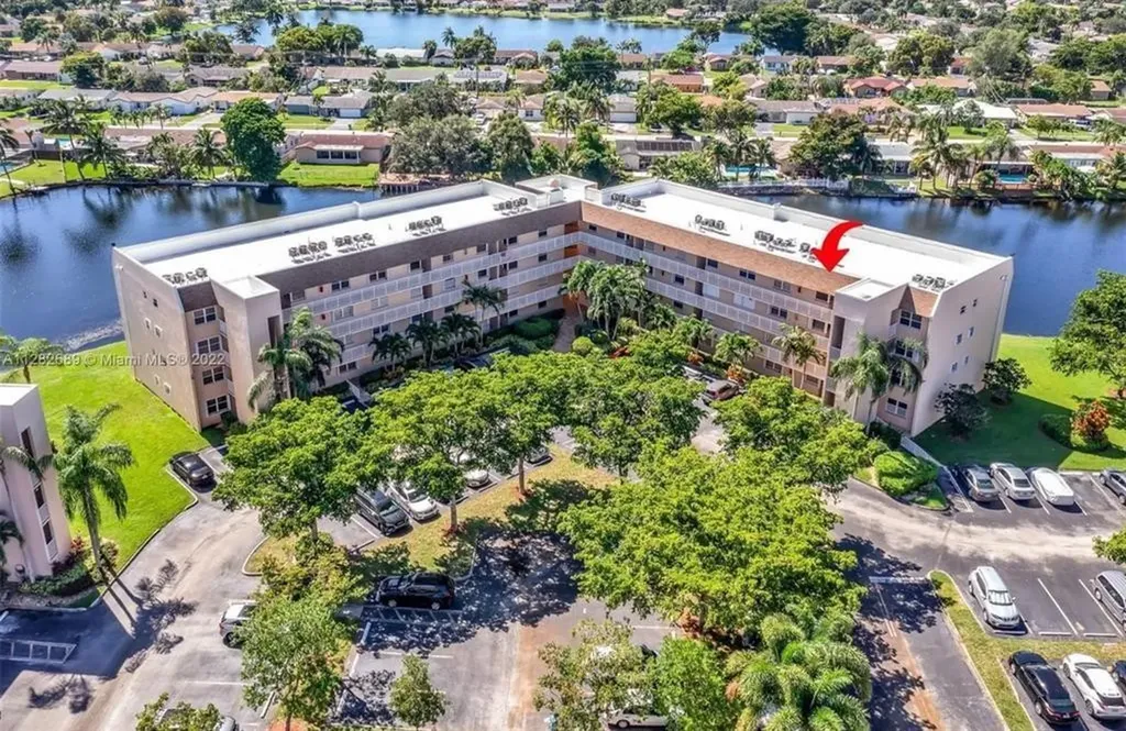 10442 Sunrise Lakes Boulevard Sunrise FL 33322