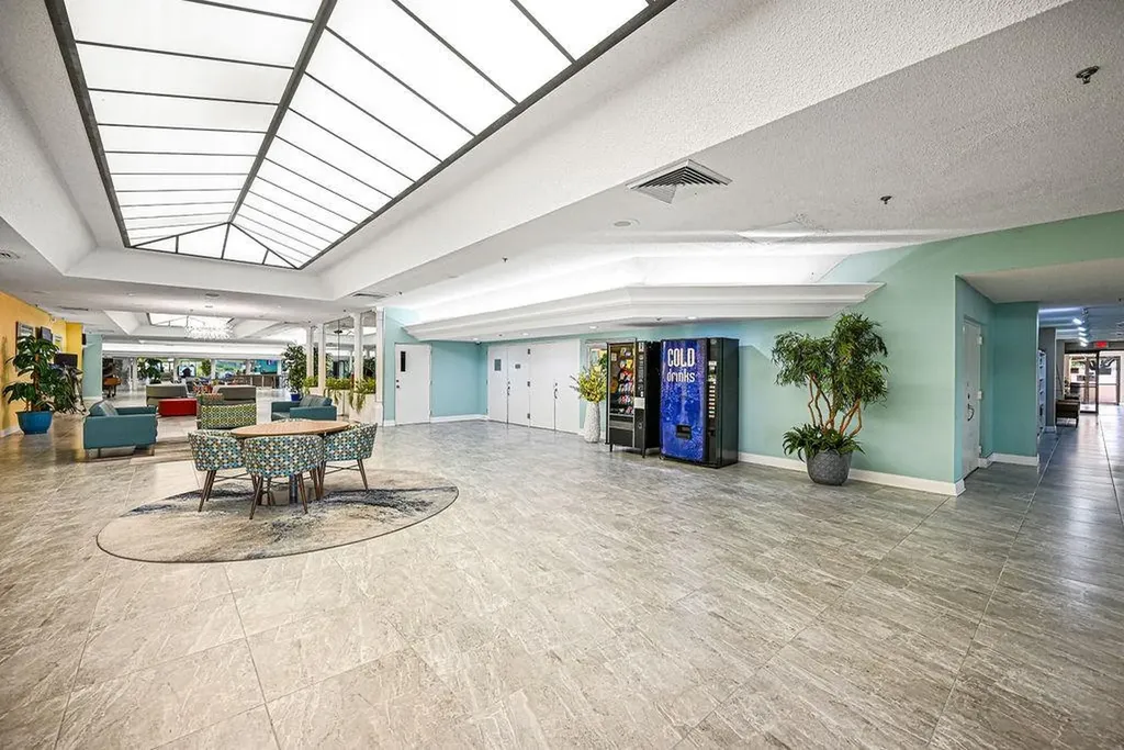 10442 Sunrise Lakes Boulevard Sunrise FL 33322