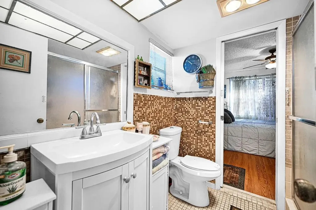 10442 Sunrise Lakes Boulevard Sunrise FL 33322