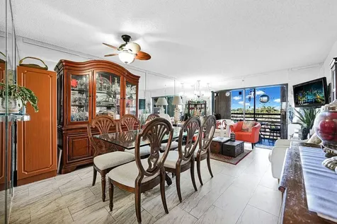 10442 Sunrise Lakes Boulevard Sunrise FL 33322