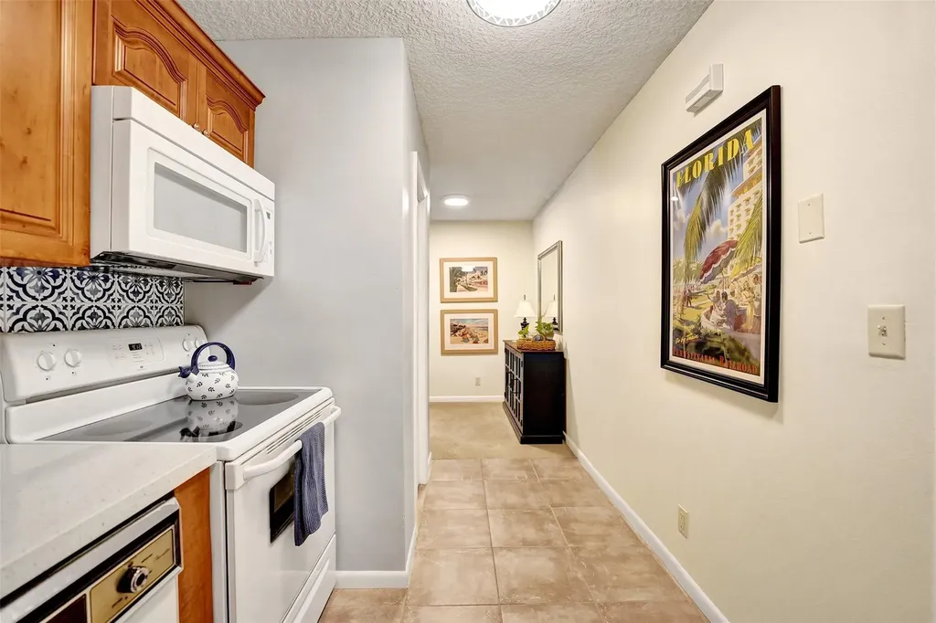 1920 NE 1st Terrace Wilton Manors FL 33305