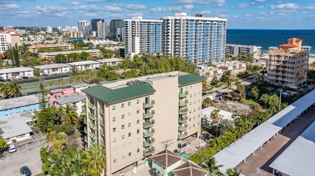 3210 NE 5th Street Pompano Beach FL 33062