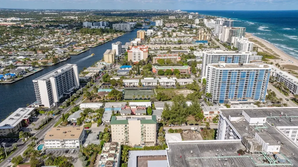 3210 NE 5th Street Pompano Beach FL 33062