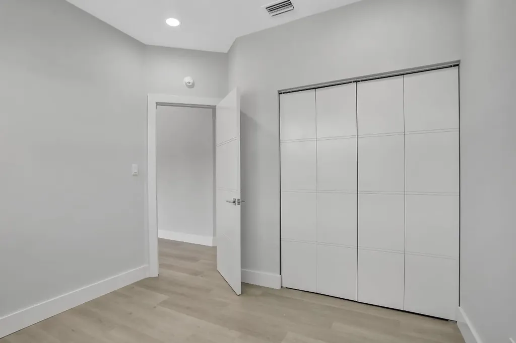 660 Cypress Club Way Deerfield Beach FL 33064