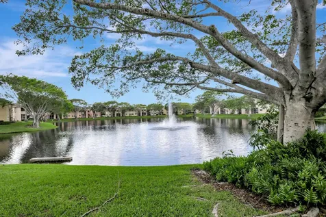 660 Cypress Club Way Deerfield Beach FL 33064