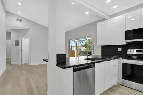 660 Cypress Club Way Deerfield Beach FL 33064