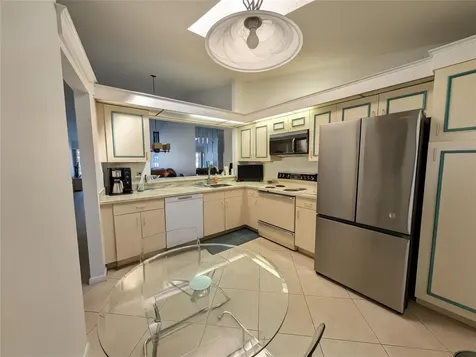 5895 Autumn Lake Lane Boynton Beach FL 33437