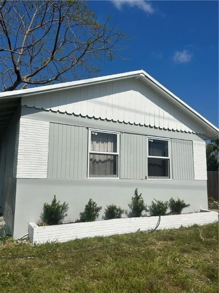 136 N 24th Avenue Hollywood FL 33020
