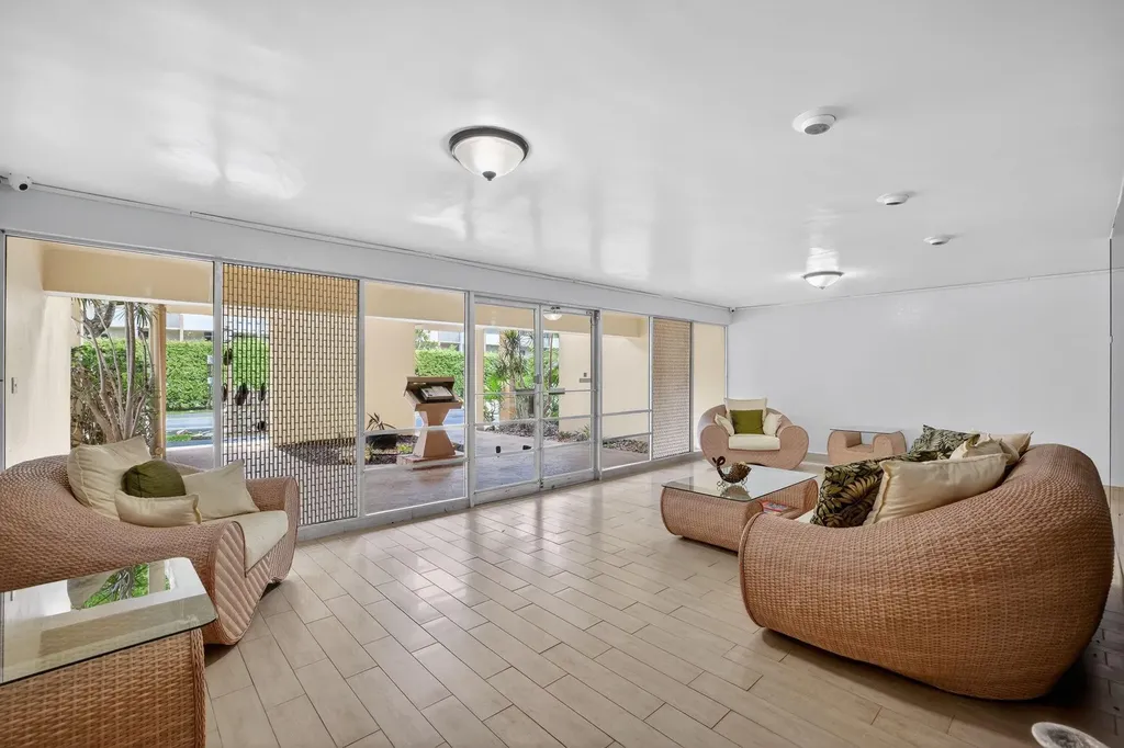 1700 SE 15th Street Fort Lauderdale FL 33316