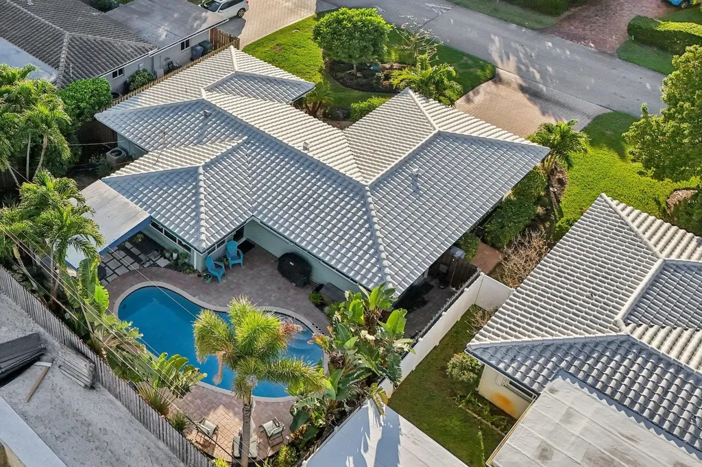 3676 NE 18th Avenue Oakland Park FL 33334