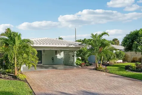3676 NE 18th Avenue Oakland Park FL 33334