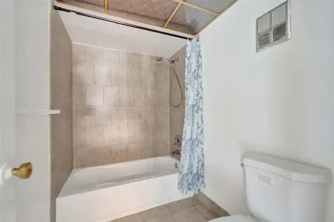 750 E Coco Plum Circle Plantation FL 33324