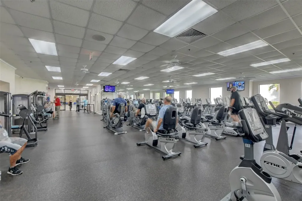 111 Lyndhurst E Deerfield Beach FL 33442