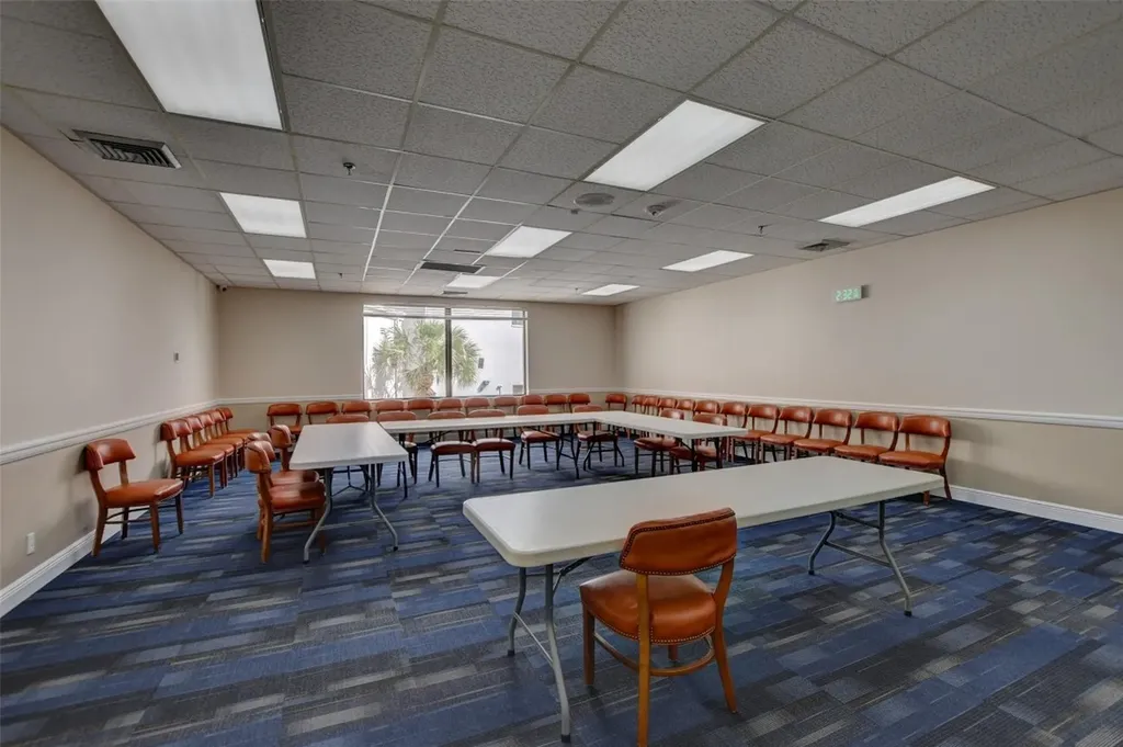 111 Lyndhurst E Deerfield Beach FL 33442