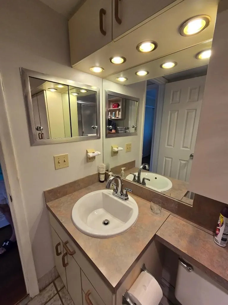 111 Lyndhurst E Deerfield Beach FL 33442