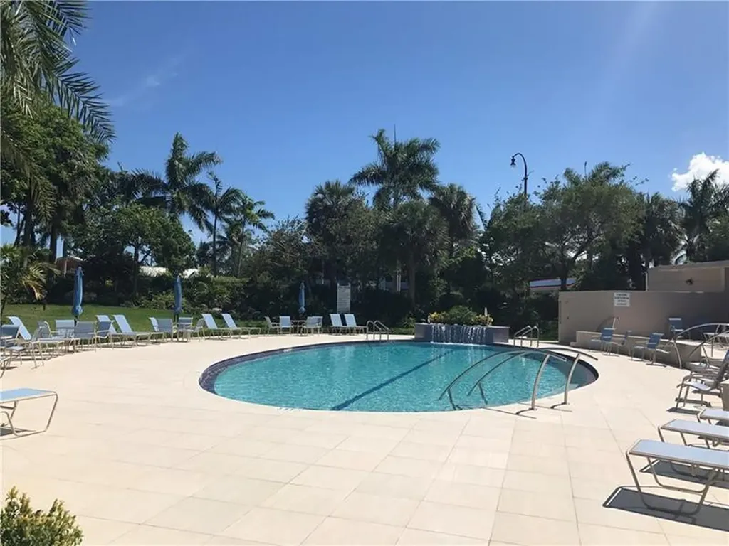 1301 E Hillsboro Boulevard Deerfield Beach FL 33441