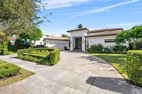 1036 SE 12th Way Fort Lauderdale FL 33316