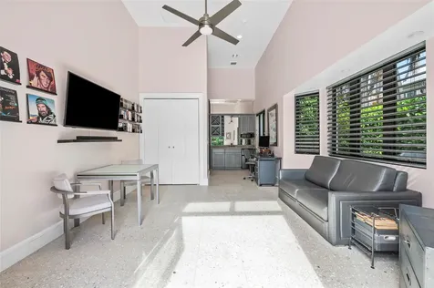 1036 SE 12th Way Fort Lauderdale FL 33316