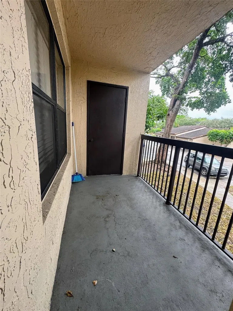 4361 W Mcnab Road Pompano Beach FL 33069