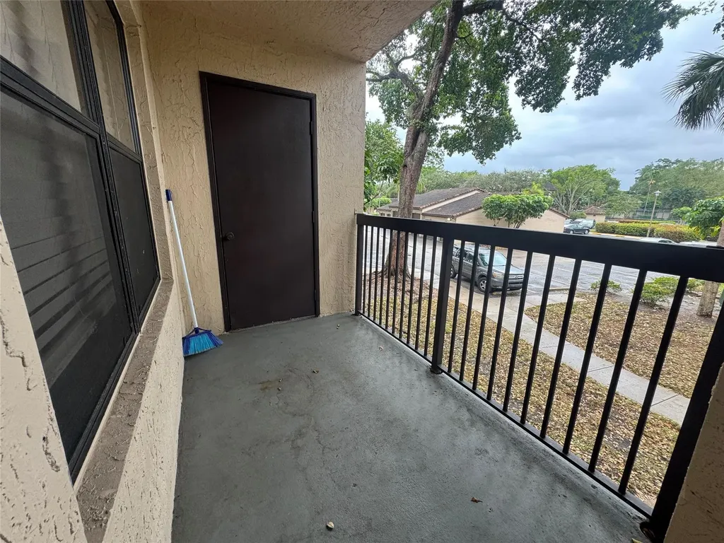 4361 W Mcnab Road Pompano Beach FL 33069