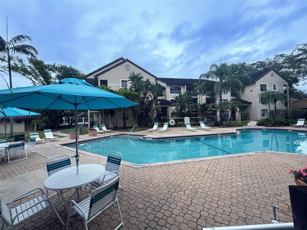4361 W Mcnab Road Pompano Beach FL 33069