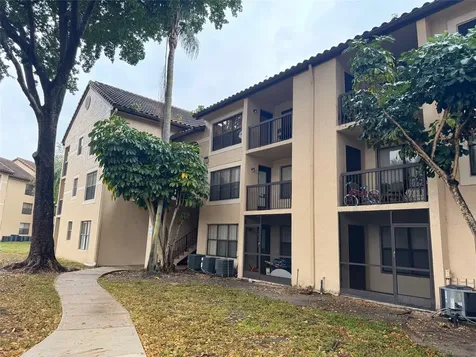 4361 W Mcnab Road Pompano Beach FL 33069