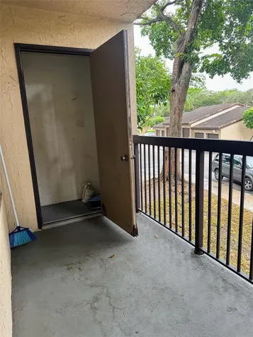 4361 W Mcnab Road Pompano Beach FL 33069