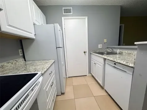 4361 W Mcnab Road Pompano Beach FL 33069