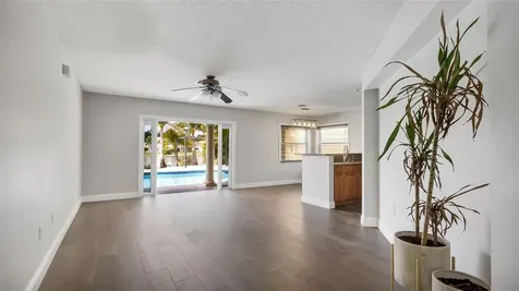 414 SW 205th Avenue Pembroke Pines FL 33029