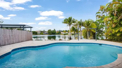 414 SW 205th Avenue Pembroke Pines FL 33029