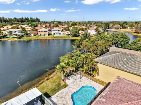 414 SW 205th Avenue Pembroke Pines FL 33029