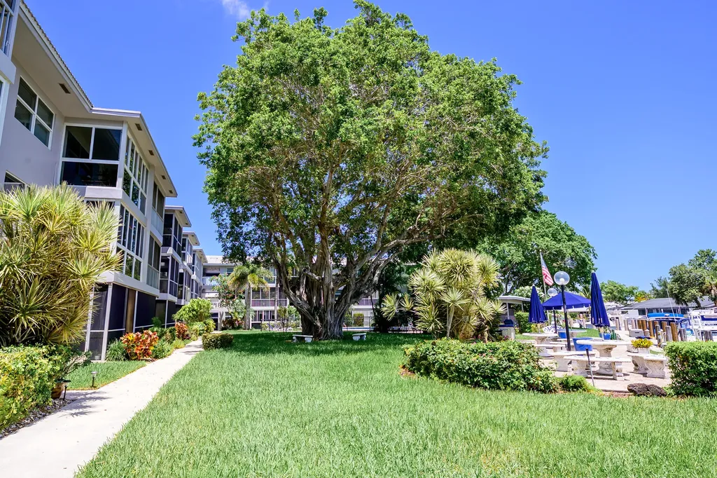 1200 SW 12th Street Fort Lauderdale FL 33315