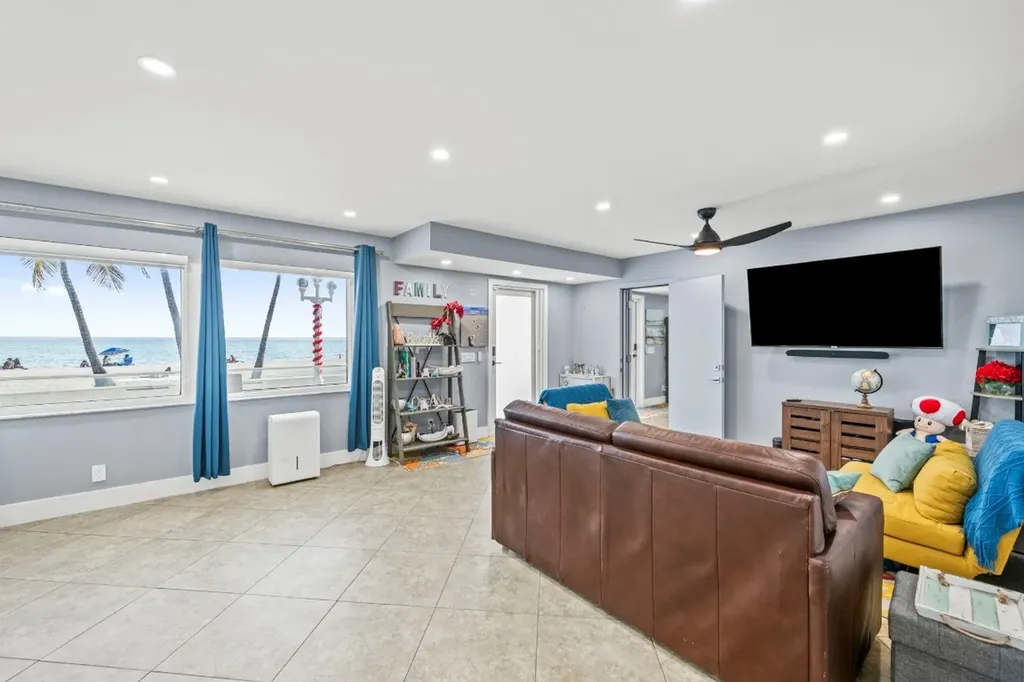2201 N Surf Road Hollywood FL 33019
