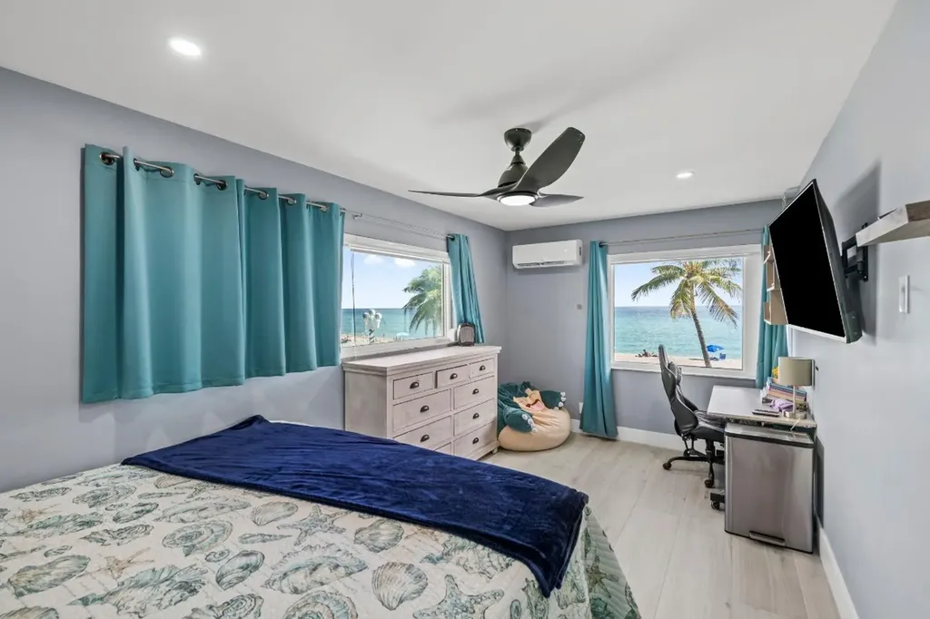 2201 N Surf Road Hollywood FL 33019