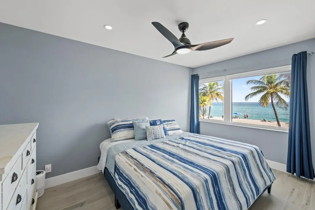 2201 N Surf Road Hollywood FL 33019