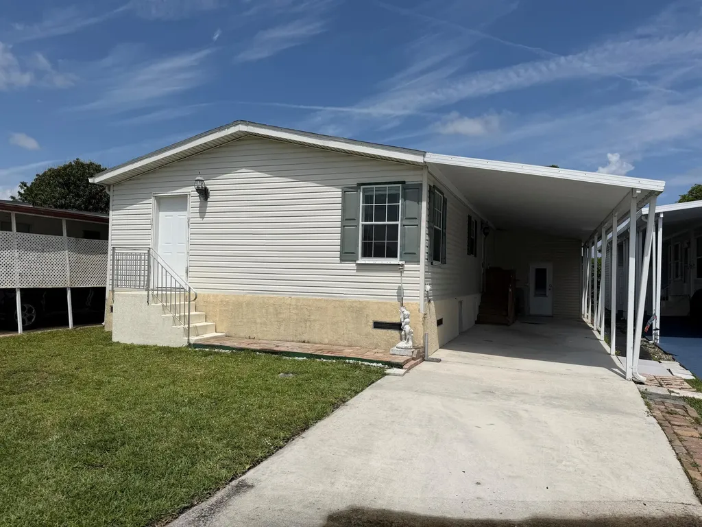 2321 SW 85th Avenue Davie FL 33324