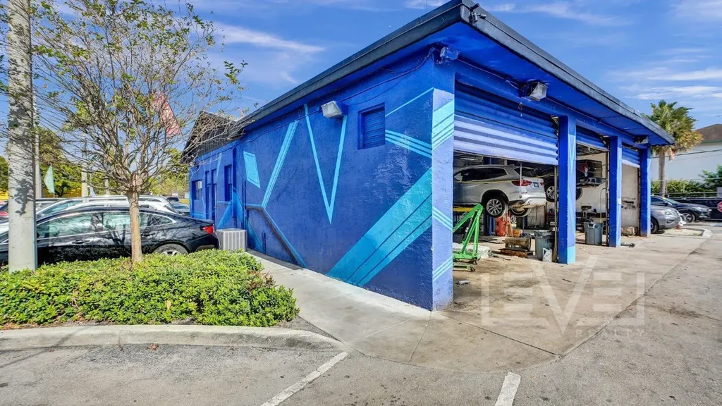 1730 W Sunrise Boulevard Fort Lauderdale FL 33311