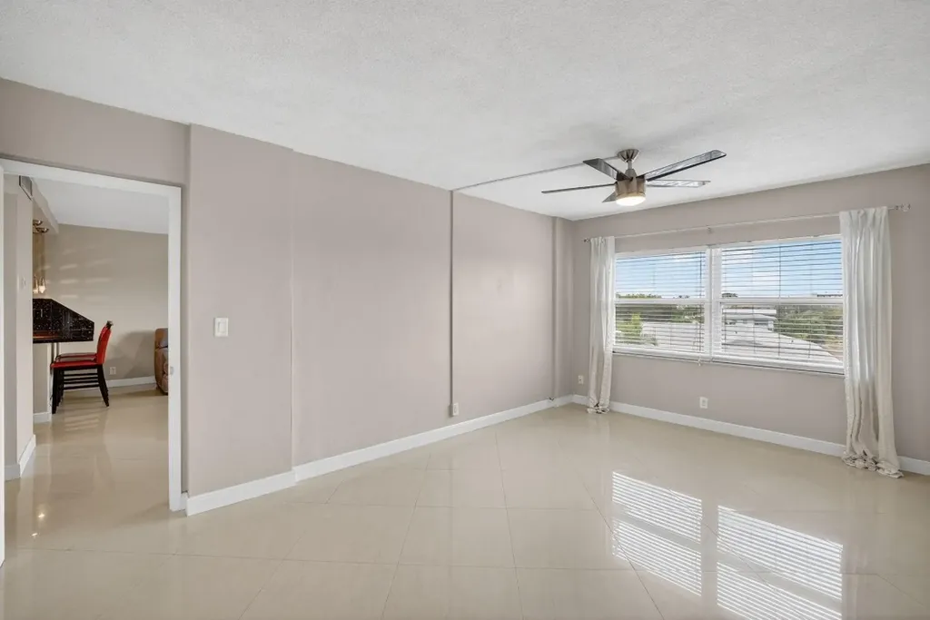 2900 NE 30th Street Fort Lauderdale FL 33306