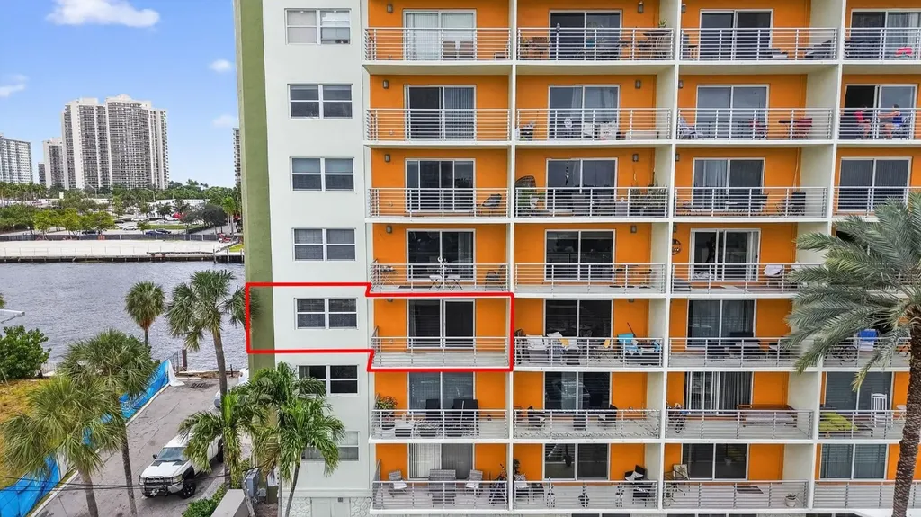 2900 NE 30th Street Fort Lauderdale FL 33306