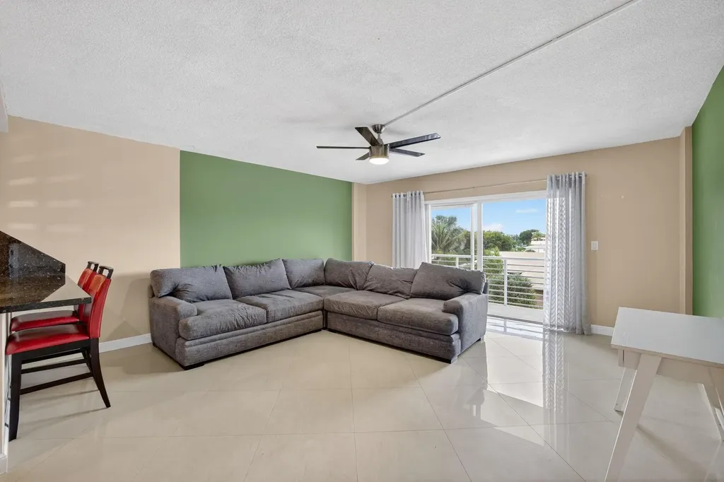 2900 NE 30th Street Fort Lauderdale FL 33306