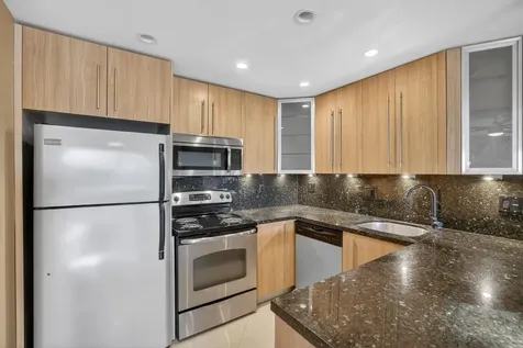 2900 NE 30th Street Fort Lauderdale FL 33306