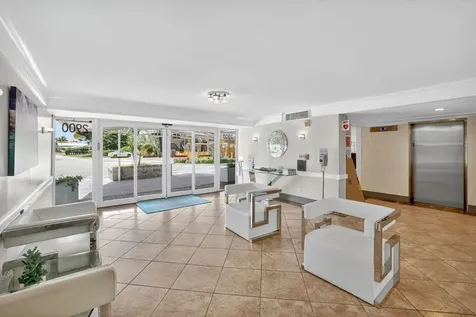 2900 NE 30th Street Fort Lauderdale FL 33306