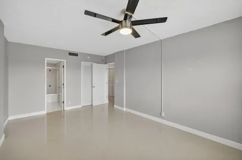 2900 NE 30th Street Fort Lauderdale FL 33306