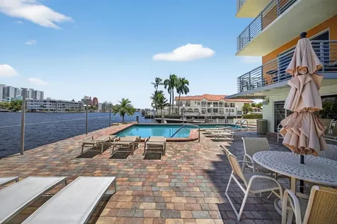 2900 NE 30th Street Fort Lauderdale FL 33306