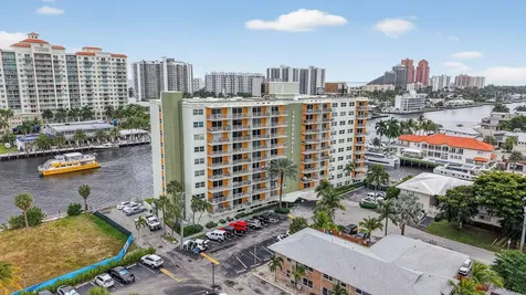 2900 NE 30th Street Fort Lauderdale FL 33306