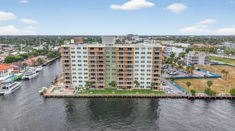 2900 NE 30th Street Fort Lauderdale FL 33306