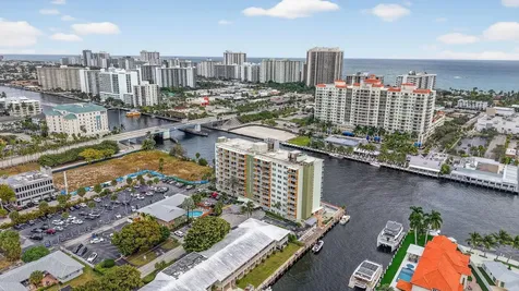 2900 NE 30th Street Fort Lauderdale FL 33306