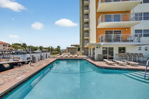 2900 NE 30th Street Fort Lauderdale FL 33306